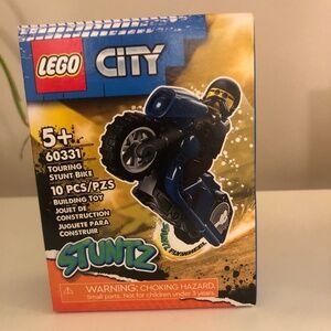 LEGO CITY 60331 TOURING STUNT BIKE